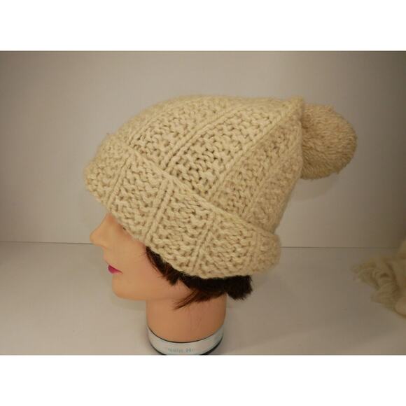 Abercrombie Thick Chunky Knit Cream Wool Hat with Pom - One Size - Picture 7 of 10
